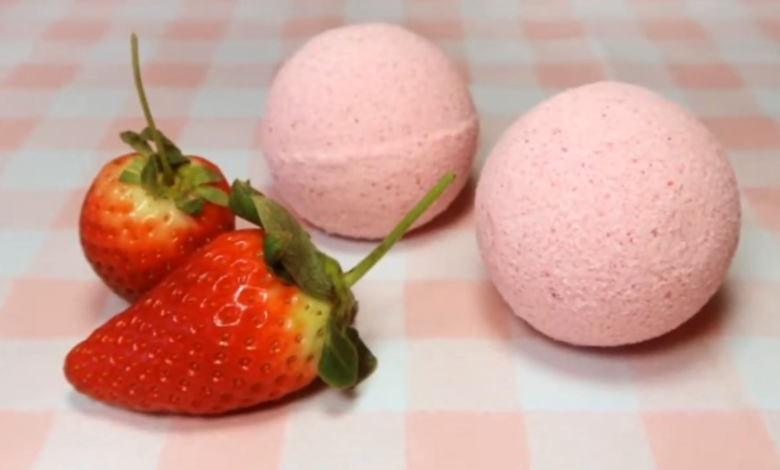 How to Make DIY Bath Bombs for a Relaxing Bath Experience